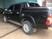 Cần bán lại xe Toyota Hilux năm sản xuất 2014, màu đen, xe nhập Thái