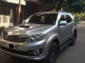 Bán Toyota Fortuner đời 2015, màu bạc, xe nhập chính chủ, giá tốt