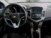 Bán Chevrolet Cruze LT 2016, màu trắng