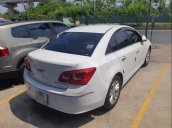 Bán Chevrolet Cruze LT 2016, màu trắng