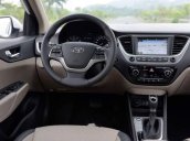 Hyundai Tây Đô Cần Thơ bán Hyundai Accent At, màu đỏ