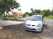 Gia đình bán Mitsubishi Grandis đời 2008, màu bạc  