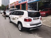 Cần bán xe Chevrolet Orlando sản xuất 2016, màu trắng, giá 560tr