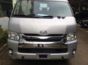 Cần bán lại xe Toyota Hiace đời 2018, màu bạc, nhập khẩu, 969tr