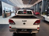 Cần bán Mazda BT 50 2.2 AT sản xuất năm 2019, nhập khẩu, giá tốt