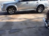 Bán Ford Everest 2010, màu bạc số sàn