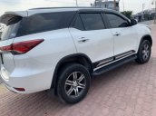 Cần bán Toyota Fortuner đời 2018, màu trắng