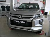 Bán xe Mitsubishi Triton 4x2 AT đời 2019, màu bạc, xe nhập