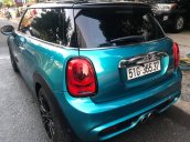 Xe Mini Cooper sản xuất năm 2015, hai màu, xe nhập