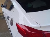 Cần bán xe Hyundai Elantra 1.6 AT 2017, màu trắng số tự động