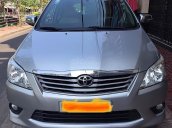 Cần bán gấp Toyota Innova 2.0G sản xuất năm 2012, màu bạc 