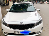 Bán ô tô Kia Cerato đời 2016 màu trắng, giá chỉ 565 triệu