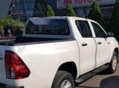 Cần bán xe Toyota Hilux sản xuất 2019, màu trắng, xe nhập, giá cạnh tranh