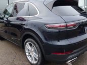 Bán gấp chiếc xe Porsche Cayenne 3.0 AT đời 2019, xe mới mua, sử dụng một đời chủ