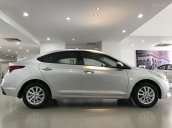 Hyundai Accent 1.4MT Base màu bạc, xe giao ngay, giá KM kèm quà tặng có giá trị, hỗ trợ vay trả góp. LH: 0903175312