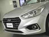 Hyundai Accent 1.4 MT màu bạc xe giao ngay, giá KM kèm quà tặng có giá trị, hỗ trợ vay trả góp. LH: 0903175312