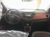 Hyundai Grand I10 1.2 MT Base màu bạc, xe giao ngay, hỗ trợ đăng ký Grab, hỗ trợ vay trả góp. LH: 0903175312