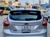 Bán Ford Focus sản xuất năm 2014, màu bạc, 528tr