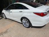 Xe Hyundai Sonata 2.0 AT năm sản xuất 2010, màu trắng, nhập khẩu nguyên chiếc  