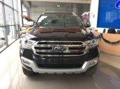 Bán xe Ford Everest Titanium 4x4 mới KM