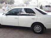 Cần bán gấp Toyota Camry LS  2.2 đời 1995, màu trắng, nhập khẩu nguyên chiếc xe gia đình giá cạnh tranh