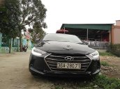 Gia đình bán xe Hyundai Elantra 1.6 MT đời 2017, màu đen số sàn