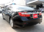 Cần bán Toyota Camry 2.0E 2014, màu đen, xuất hóa đơn