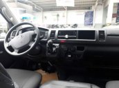 Bán Toyota Hiace 2019, màu bạc, xe nhập