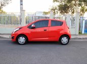 Mình cần bán Chevrolet Spark màu đỏ còn rất mới, đời 2017, bên ngoài chưa trầy xước