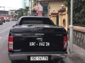 Bán xe Toyota Hilux 3.0 2 cầu, sản xuất 2015, xe sử dụng 6 vạn, nguyên bản từng chi tiết