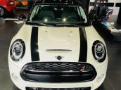 Bán xe Mini Cooper S 5 Doors 2019 màu trắng, nhập khẩu nguyên chiếc - Ưu đãi 50% phí trước bạ