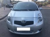 Cần bán xe Toyota Yaris 1.3 AT, sản xuất 2008, xe nhập Nhật màu bạc, biển số thành phố