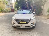 Bán xe Hyundai Tucson 1.6 Turbo trắng 2018, trả trước 350 nhận xe ngay