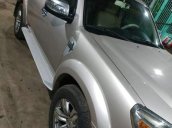 Cần bán gấp Ford Everest sản xuất năm 2011 giá tốt