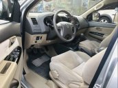 Cần bán xe Toyota Fortuner đăng ký cuối 2012, phom 2013, số sàn, máy dầu, 1 chủ mua mới