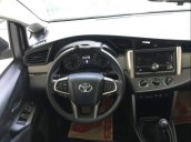 Cần bán xe Toyota Innova E đời 2019, màu bạc, giá 741tr