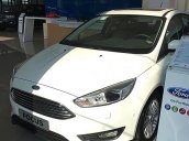 Bán xe Ford Focus Titanium 1.5L sản xuất năm 2019, màu trắng 