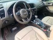 Cần bán Audi Q5 2.0TFSI đời 2012, màu xám, nhập khẩu 