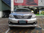 Bán Toyota Fortuner AT 4x2 V2.7 đời 2013, màu bạc