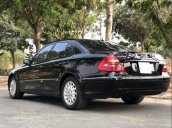 Cần bán xe Mercedes E240 sản xuất 2004, màu đen chính chủ