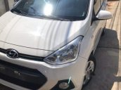 Bán Hyundai Grand i10 MT năm sản xuất 2016, màu trắng, nhập khẩu, xe không tông đụng