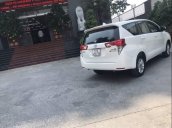 Bán lại xe Toyota Innova sản xuất năm 2017, màu trắng, nhập khẩu