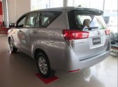 Cần bán Toyota Innova MT sản xuất 2019, xe giá thấp, giao nhanh toàn quốc