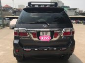 Cần bán gấp Toyota Fortuner đời 2010, màu xám xe gia đình