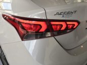 Cần bán Hyundai Accent 1.4AT bản tiêu chuẩn đời 2019, xe giá thấp, giao nhanh