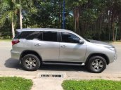 Cần bán Toyota Fortuner 2.7V đời 2018, màu bạc, nhập khẩu nguyên chiếc số tự động