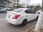 Cần bán Nissan Sunny XV đời 2015, màu trắng xe gia đình