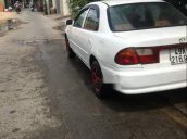 Cần bán xe Mazda 323 năm sản xuất 2001, màu trắng, nhập khẩu chính chủ