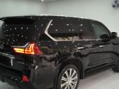 Cần bán gấp Lexus LX 570  5.7 AT 2015, màu đen  