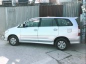 Cần bán gấp Toyota Innova đời 2012, màu bạc chính chủ, giá 415tr